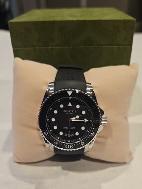 Gucci Black Dial Dive Watch with Silver Accents